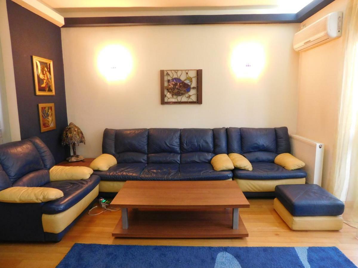 Nicole'S Apartment Букурещ Екстериор снимка