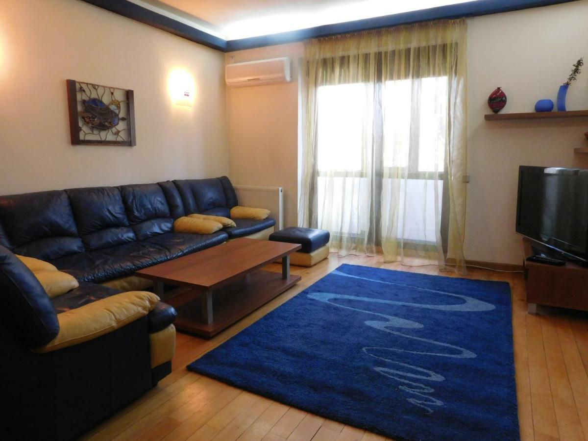 Nicole'S Apartment Букурещ Екстериор снимка