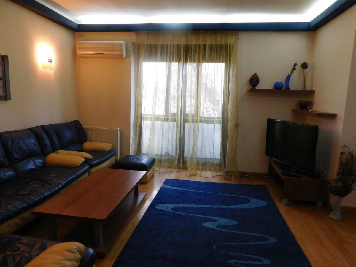 Nicole'S Apartment Букурещ Екстериор снимка