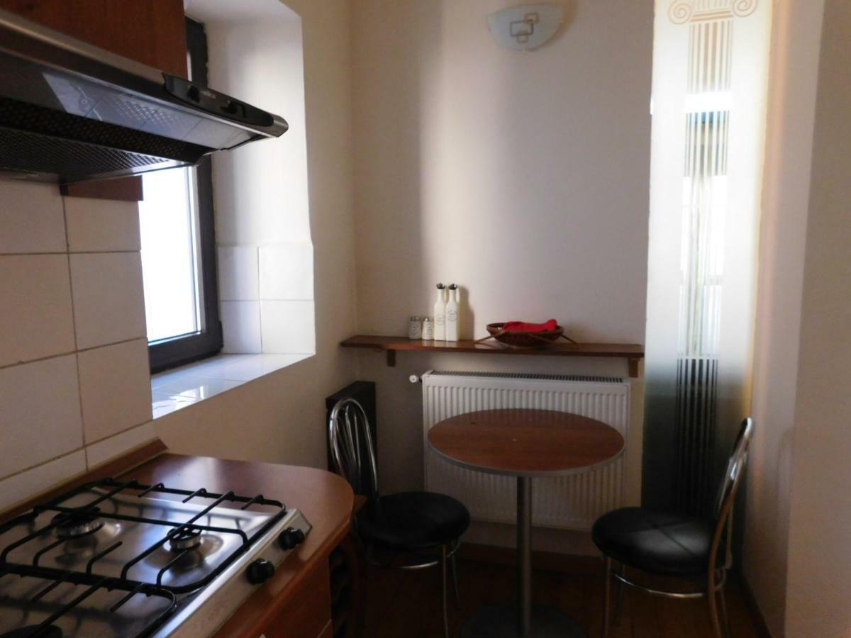 Nicole'S Apartment Букурещ Екстериор снимка