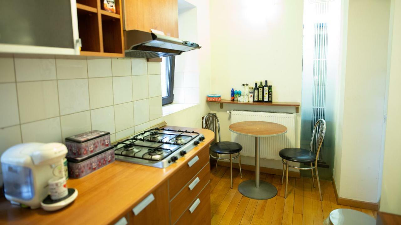 Nicole'S Apartment Букурещ Екстериор снимка